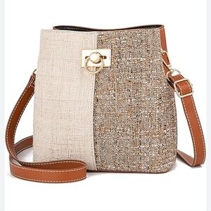 Woman's Crossbody Bucket Bag